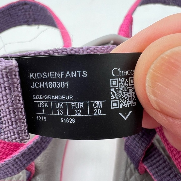 CHACO GIRLS STRAPPY SANDALS SIZE 1 PINK & PURPLE STRAPS - Picture 10 of 13